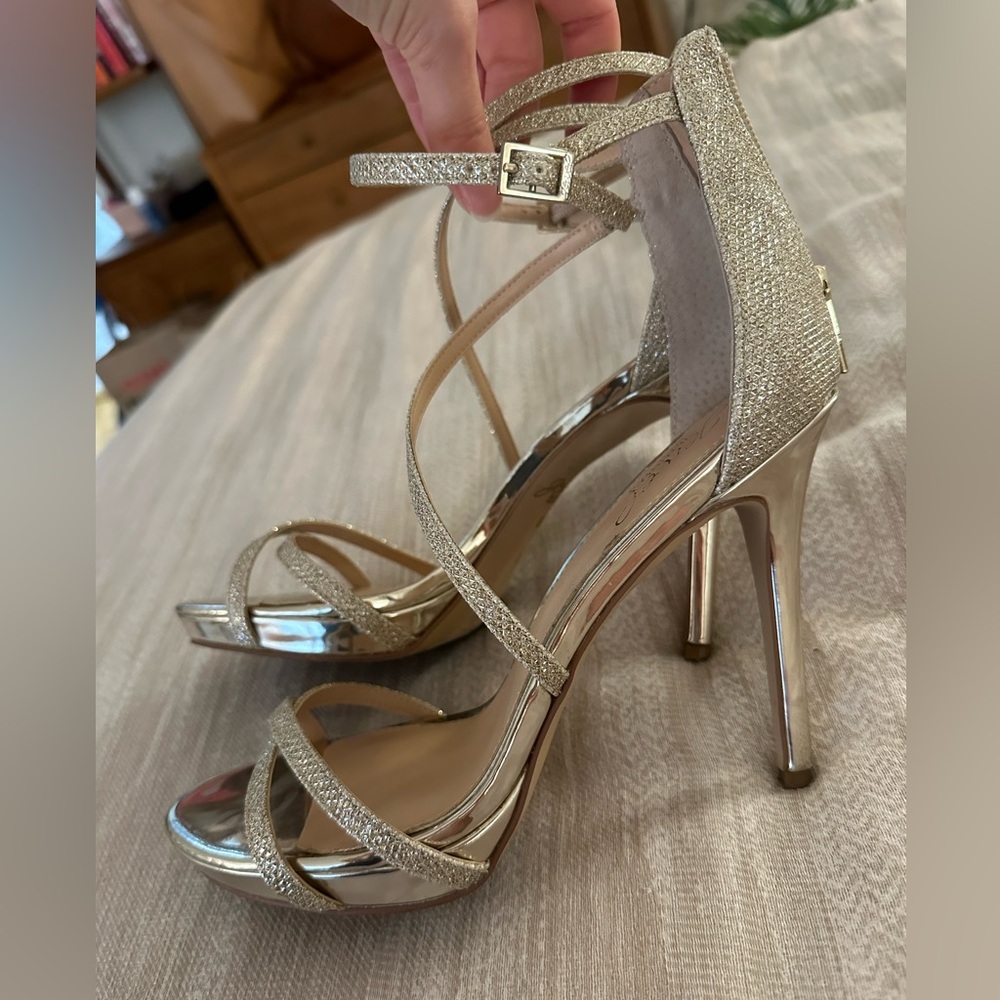 COPY - Badgley Mischka Gold Heel